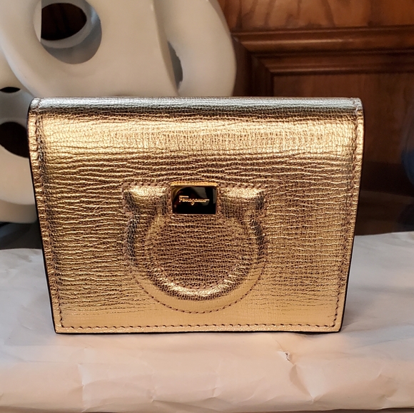 Salvatore Ferragamo City Leather French Wallet - Picture 3 of 12